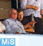 12.08.2025, Fussball Bundesliga 2025/2026, Freundschaftsspiel, Grasshopper Club Zrich - FC Bayern Mnchen - im Stadion am Letzigrund, Zrich (Schweiz). Ehren-Prsident Uli Hoene (FC Bayern Mnchen, Hoeness) auf der Tribne  