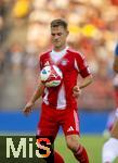 12.08.2025, Fussball Bundesliga 2025/2026, Freundschaftsspiel, Grasshopper Club Zrich - FC Bayern Mnchen - im Stadion am Letzigrund, Zrich (Schweiz). Joshua Kimmich (FC Bayern Mnchen) am Ball 