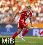 12.08.2025, Fussball Bundesliga 2025/2026, Freundschaftsspiel, Grasshopper Club Zrich - FC Bayern Mnchen - im Stadion am Letzigrund, Zrich (Schweiz). Luis Diaz (FC Bayern Mnchen) in Aktion.