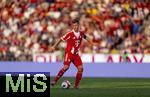 12.08.2025, Fussball Bundesliga 2025/2026, Freundschaftsspiel, Grasshopper Club Zrich - FC Bayern Mnchen - im Stadion am Letzigrund, Zrich (Schweiz). Joshua Kimmich (FC Bayern Mnchen) am Ball 