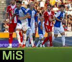 12.08.2025, Fussball Bundesliga 2025/2026, Freundschaftsspiel, Grasshopper Club Zrich - FC Bayern Mnchen - im Stadion am Letzigrund, Zrich (Schweiz). 2.v.re: Leon Goretzka (FC Bayern Mnchen) 