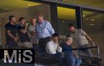 12.08.2025, Fussball Bundesliga 2025/2026, Freundschaftsspiel, Grasshopper Club Zrich - FC Bayern Mnchen - im Stadion am Letzigrund, Zrich (Schweiz). Ehren-Prsident Uli Hoene (FC Bayern Mnchen, Hoeness) auf der Tribne als Zuschauer 