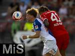 12.08.2025, Fussball Bundesliga 2025/2026, Freundschaftsspiel, Grasshopper Club Zrich - FC Bayern Mnchen - im Stadion am Letzigrund, Zrich (Schweiz). v.li: Simone Stroscio (Grasshopper Club Zrich), Jonah Kusi-Asare (Bayern Mnchen) 