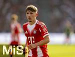 12.08.2025, Fussball Bundesliga 2025/2026, Freundschaftsspiel, Grasshopper Club Zrich - FC Bayern Mnchen - im Stadion am Letzigrund, Zrich (Schweiz). Lennart Karl (FC Bayern Mnchen) 