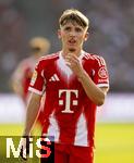 12.08.2025, Fussball Bundesliga 2025/2026, Freundschaftsspiel, Grasshopper Club Zrich - FC Bayern Mnchen - im Stadion am Letzigrund, Zrich (Schweiz). Lennart Karl (FC Bayern Mnchen) 