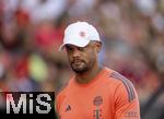 12.08.2025, Fussball Bundesliga 2025/2026, Freundschaftsspiel, Grasshopper Club Zrich - FC Bayern Mnchen - im Stadion am Letzigrund, Zrich (Schweiz). Trainer Vincent Kompany (FC Bayern Mnchen) nachdenklich  