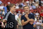 12.08.2025, Fussball Bundesliga 2025/2026, Freundschaftsspiel, Grasshopper Club Zrich - FC Bayern Mnchen - im Stadion am Letzigrund, Zrich (Schweiz). v.li: Sportdirektor Christoph Freund (Bayern Mnchen) und Sportdirektor Alain Sutter (Grasshopper Zrich)
