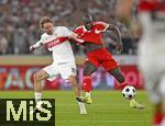 16.08.2025, Fussball Bundesliga 2025/2026, Franz-Beckenbauer-Supercup, VfB Stuttgart - FC Bayern Mnchen, in der MHP-Arena (Stuttgart). v.l. Nick Woltemade (Stuttgart) gegen Dayot Upamecano (FC Bayern Mnchen) 