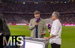 22.08.2025, Fussball Bundesliga 2025/2026, 1.Spieltag, FC Bayern Mnchen - RB Leipzig, in der Allianz-Arena Mnchen, Experte und Moderator am Spielfeldrand fr den Sender Sat1 ran: Markus Babbel und Matthias Opdenhvel am Mikrofon. 