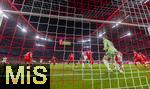 22.08.2025, Fussball Bundesliga 2025/2026, 1.Spieltag, FC Bayern Mnchen - RB Leipzig, in der Allianz-Arena Mnchen, re: Torwart Manuel Neuer (FC Bayern Mnchen) bewacht sein Tor. 