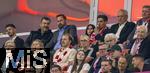 22.08.2025, Fussball Bundesliga 2025/2026, 1.Spieltag, FC Bayern Mnchen - RB Leipzig, in der Allianz-Arena Mnchen, Ehrentribne, Bayerischer Ministerprsident Markus Sder (CDU, Deutschland), Noel Beckenbauer, Heidi Beckenbauer,  

