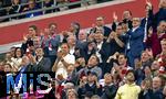 22.08.2025, Fussball Bundesliga 2025/2026, 1.Spieltag, FC Bayern Mnchen - RB Leipzig, in der Allianz-Arena Mnchen, Freude und Applaus der Bayernverantwortlichen bei einem Tor, Prsident Herbert Hainer (FC Bayern), Ehren-Prsident Uli Hoene (FC Bayern Mnchen, Hoeness), Vorstandsvorsitzender Jan-Christian Dreesen (FC Bayern Mnchen), Sportvorstand Max Eberl (Bayern Mnchen), 