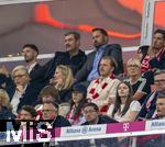 22.08.2025, Fussball Bundesliga 2025/2026, 1.Spieltag, FC Bayern Mnchen - RB Leipzig, in der Allianz-Arena Mnchen, Ehrentribne, Bayerischer Ministerprsident Markus Sder (CDU, Deutschland), Noel Beckenbauer, Heidi Beckenbauer, 

