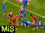 06.09.2025, Google-Pixel Frauenfussball Bundesliga 2025/2026, 1.Spieltag, FC Bayern Mnchen - Bayer 04 Leverkusen, in der Allianz-Arena Mnchen, Torszene zum 1:0 durch Vanessa Gilles (unten re, FC Bayern Mnchen) 

