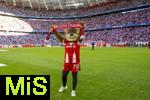 06.09.2025, Google-Pixel Frauenfussball Bundesliga 2025/2026, 1.Spieltag, FC Bayern Mnchen - Bayer 04 Leverkusen, in der Allianz-Arena Mnchen, FC Bayern-Maskottchen MIA auf dem Rasen.

