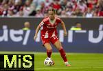 06.09.2025, Google-Pixel Frauenfussball Bundesliga 2025/2026, 1.Spieltag, FC Bayern Mnchen - Bayer 04 Leverkusen, in der Allianz-Arena Mnchen, Klara Bhl (FC Bayern Mnchen) am Ball 

