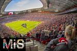 06.09.2025, Google-Pixel Frauenfussball Bundesliga 2025/2026, 1.Spieltag, FC Bayern Mnchen - Bayer 04 Leverkusen, in der Allianz-Arena Mnchen, 57.762 Zuschauer in der Allianz-Arena, ein historischer Zuschauerrekord in der Frauen-Fussballbundesliga in Deutschland.   

