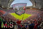 06.09.2025, Google-Pixel Frauenfussball Bundesliga 2025/2026, 1.Spieltag, FC Bayern Mnchen - Bayer 04 Leverkusen, in der Allianz-Arena Mnchen, 57.762 Zuschauer in der Allianz-Arena, ein historischer Zuschauerrekord in der Frauen-Fussballbundesliga in Deutschland.   

