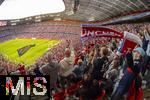 06.09.2025, Google-Pixel Frauenfussball Bundesliga 2025/2026, 1.Spieltag, FC Bayern Mnchen - Bayer 04 Leverkusen, in der Allianz-Arena Mnchen, 57.762 Zuschauer in der Allianz-Arena, ein historischer Zuschauerrekord in der Frauen-Fussballbundesliga in Deutschland.   

