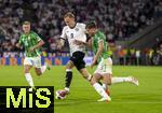07.09.2025, Fussball WM-Qualifikation Europa 2025/26, 6.Spieltag,  Deutschland - Nordirland, im Rhein-Energie-Stadion Kln, Maximilian Beier (mitte, Deutschland) gegen Paddy McNair (Nordirland).