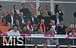 13.09.2025, Fussball Bundesliga 2025/2026, 3.Spieltag, FC Bayern Mnchen - Hamburger SV in der Allianz-Arena Mnchen,  Ex-Vorstandsvorsitzender Karl-Heinz Rummenigge (FC Bayern Mnchen) , Ehren-Prsident Uli Hoene (FC Bayern Mnchen, Hoeness), Sportvorstand Max Eberl (Bayern Mnchen) und Vorstandsvorsitzender Jan-Christian Dreesen (FC Bayern Mnchen) und Prsident Herbert Hainer (FC Bayern) 


