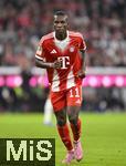 13.09.2025, Fussball Bundesliga 2025/2026, 3.Spieltag, FC Bayern Mnchen - Hamburger SV in der Allianz-Arena Mnchen,  Nicolas Jackson (FC Bayern Mnchen) spurtet.


