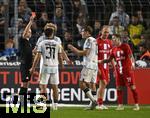 14.09.2025, Fussball 3. Liga 2025/2026, 5.Spieltag, TSV 1860 Mnchen - TSV Havelse, im Stadion an der Grnwalder Strasse Mnchen, Kevin Volland (TSV 1860 Mnchen) sieht die Gelb-Rote Karte von Schiedsrichter Michael Nther (Deutschland).

