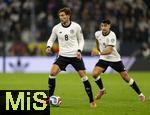 10.10.2025, Fussball WM-Qualifikation Europa 2025/26, 7.Spieltag,  Deutschland - Luxemburg, in der PreZero-Arena (Sinsheim). v.li: Leon Goretzka (Deutschland), Aleksandar Pavlovic (Deutschland) 