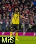 18.10.2025, Fussball Bundesliga 2025/2026, 7.Spieltag, FC Bayern Mnchen - Borussia Dortmund, in der Allianz-Arena Mnchen, Karim Adeyemi (Borussia Dortmund) unzufrieden.