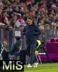 18.10.2025, Fussball Bundesliga 2025/2026, 7.Spieltag, FC Bayern Mnchen - Borussia Dortmund, in der Allianz-Arena Mnchen, Trainer Niko Kovac (Borussia Dortmund) nachdenklich 