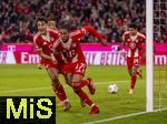 18.10.2025, Fussball Bundesliga 2025/2026, 7.Spieltag, FC Bayern Mnchen - Borussia Dortmund, in der Allianz-Arena Mnchen, Torjubel, Aleksandar Pavlovic (Bayern Mnchen) , Michael Olise (FC Bayern Mnchen) 