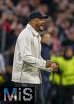 18.10.2025, Fussball Bundesliga 2025/2026, 7.Spieltag, FC Bayern Mnchen - Borussia Dortmund, in der Allianz-Arena Mnchen, Schlussjubel von Trainer Vincent Kompany (FC Bayern Mnchen) 