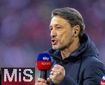 18.10.2025, Fussball Bundesliga 2025/2026, 7.Spieltag, FC Bayern Mnchen - Borussia Dortmund, in der Allianz-Arena Mnchen, Trainer Niko Kovac (Borussia Dortmund) am SKY-Mikrofon.