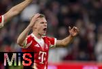 18.10.2025, Fussball Bundesliga 2025/2026, 7.Spieltag, FC Bayern Mnchen - Borussia Dortmund, in der Allianz-Arena Mnchen, Joshua Kimmich (FC Bayern Mnchen) Schlussjubel