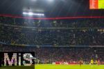 18.10.2025, Fussball Bundesliga 2025/2026, 7.Spieltag, FC Bayern Mnchen - Borussia Dortmund, in der Allianz-Arena Mnchen, BVB-Fans im Gstefanblock in den oberen beiden Ebenen.
