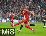 22.10.2025,  Fussball UEFA Championsleague 2025/2026: Vorrunde 3.Spieltag, FC Bayern Mnchen - Club Brgge, in der Allianz-Arena Mnchen. Harry Kane (FC Bayern Mnchen) zieht ab.
  

