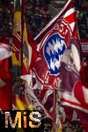 22.10.2025,  Fussball UEFA Championsleague 2025/2026: Vorrunde 3.Spieltag, FC Bayern München - Club Brügge, in der Allianz-Arena München. Bayernfans schwenken ihre Fahnen.