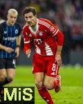 22.10.2025,  Fussball UEFA Championsleague 2025/2026: Vorrunde 3.Spieltag, FC Bayern München - Club Brügge, in der Allianz-Arena München. Leon Goretzka (FC Bayern München) in Aktion