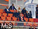 22.10.2025,  Fussball UEFA Championsleague 2025/2026: Vorrunde 3.Spieltag, FC Bayern München - Club Brügge, in der Allianz-Arena München. Ehrentribüne mit Ehren-Präsident Uli Hoeneß (FC Bayern München, Hoeness), Arjen Robben, Vorstandsvorsitzender Jan-Christian Dreesen (FC Bayern München),