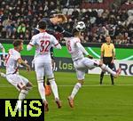 28.10.2025, Fussball DFB-Pokal 2025/2026, 2.Runde, FC Augsburg - VfL Bochum, in der WWK-Arena Augsburg.
Mats Pannewig (VfL Bochum) gegen Elvis Rexhbecaj (FC Augsburg)