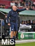 28.10.2025, Fussball DFB-Pokal 2025/2026, 2.Runde, FC Augsburg - VfL Bochum, in der WWK-Arena Augsburg.
Trainer Uwe Rösler (VfL Bochum) ist unzufrieden