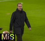 01.11.2025, Fussball Bundesliga 2025/2026, 9.Spieltag, FC Bayern Mnchen - Bayer Leverkusen, in der Allianz-Arena Mnchen, Trainer KasperHjulmand (Bayer Leverkusen) nachdenklich  