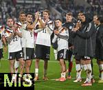 14.11.2025, Fussball WM-Qualifikation Europa 2025/26, 9.Spieltag,  Luxemburg - Deutschland, im Stade de Luxembourg (Croix de Gasperich, Luxemburg) v.l. David Raum (Deutschland), Aleksandar Pavlovic (Deutschland), Nick Woltemade (Deutschland), Alexander Nbel (Deutschland) , Florian Wirtz (Deutschland), Jonathan Tah (Deutschland)  und Leon Goretzka (Deutschland) jubeln zum Schluss