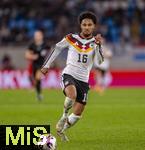 14.11.2025, Fussball WM-Qualifikation Europa 2025/26, 9.Spieltag,  Luxemburg - Deutschland, im Stade de Luxembourg (Croix de Gasperich, Luxemburg), Kevin Schade (Deutschland) am Ball 