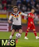 14.11.2025, Fussball WM-Qualifikation Europa 2025/26, 9.Spieltag,  Luxemburg - Deutschland, im Stade de Luxembourg (Croix de Gasperich, Luxemburg), Leon Goretzka (Deutschland) am Ball 