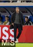 14.11.2025, Fussball WM-Qualifikation Europa 2025/26, 9.Spieltag,  Luxemburg - Deutschland, im Stade de Luxembourg (Croix de Gasperich, Luxemburg), Trainer Julian Nagelsmann (Deutschland)  gibt Anweisungen