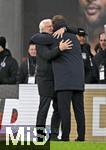 17.11.2025, Fussball WM-Qualifikation Europa 2025/26, 10.Spieltag,  Deutschland - Slowakei, in der Red-Bull-Arena Leipzig (Deutschland). Rudi Vller (Deutschland) gratuliert National-Trainer Julian Nagelsmann (Deutschland) 