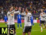 17.11.2025, Fussball WM-Qualifikation Europa 2025/26, 10.Spieltag,  Deutschland - Slowakei, in der Red-Bull-Arena Leipzig (Deutschland). Torjubel Leon Goretzka (Deutschland) mit Leroy Sane (re, Deutschland) 