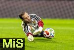17.11.2025, Fussball WM-Qualifikation Europa 2025/26, 10.Spieltag,  Deutschland - Slowakei, in der Red-Bull-Arena Leipzig (Deutschland). Torwart Oliver Baumann (Deutschland) beim Aufwrmen.  