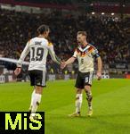 17.11.2025, Fussball WM-Qualifikation Europa 2025/26, 10.Spieltag,  Deutschland - Slowakei, in der Red-Bull-Arena Leipzig (Deutschland). Torjubel v.li: Leroy Sane (Deutschland) und Joshua Kimmich (Deutschland) 